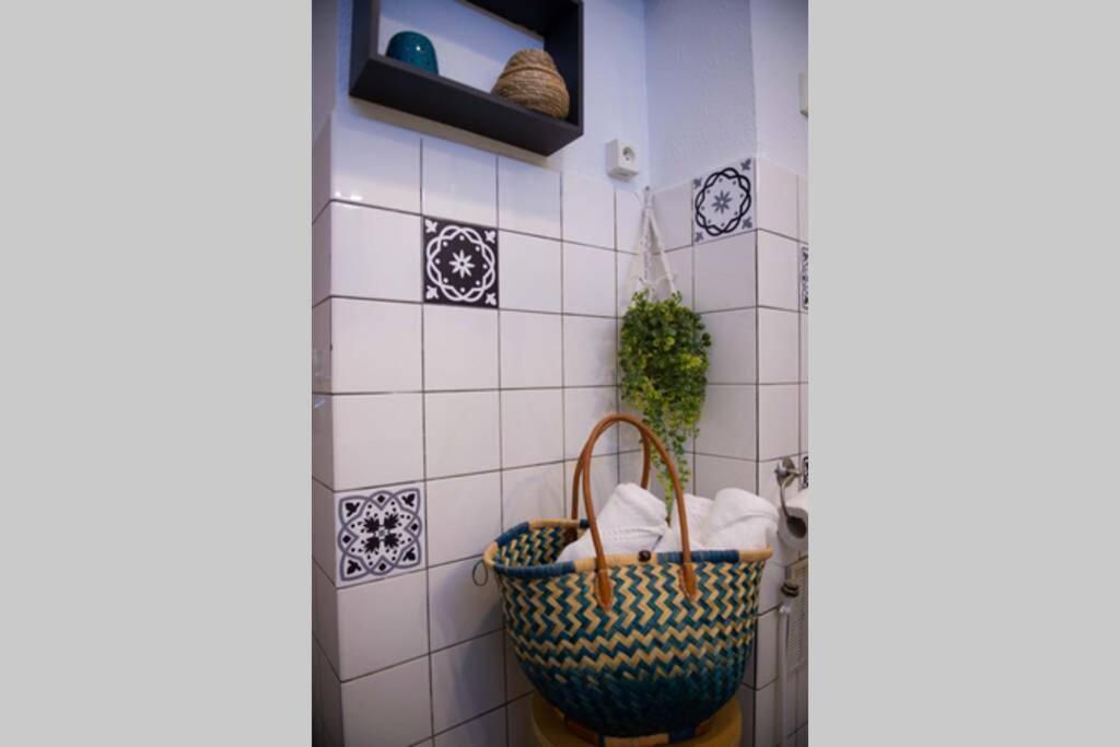 Studio Le Camaieu Tout Confort, Metz Gareアパートメント エクステリア 写真